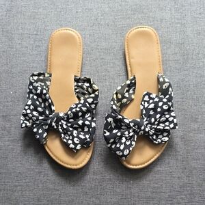 Chic Black and White Bow Sandals